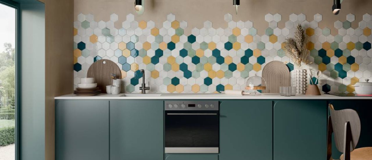 LF_Small_White_Prussian_Ocher_Sage_kitchen (Middel)